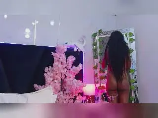 Xlovecam Sex Chat of MissNahomi