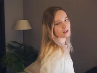 Xlovecam Free Porn Cam of NicoleSpritzer