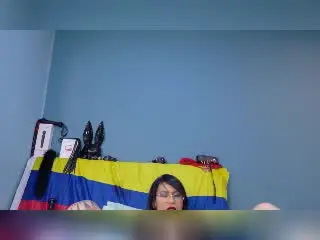 Xlovecam Sex Cam of DonnaJones