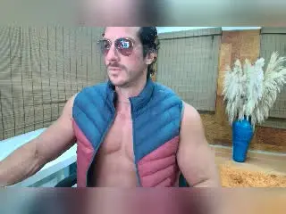 Xlovecam Free Porn Cam of IcarusSecret