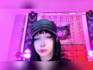 Xlovecam Live Sex Cam of VickMoon