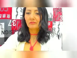 Xlovecam Best Webcam of SweetFoxyne