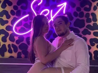 Xlovecam Sex Cam of TinaYEdward