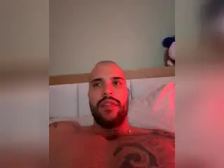 Xlovecam Live Sex of MedellynDark