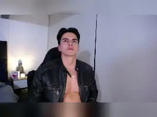 Xlovecam Adult Webcam of ChristianValenciano