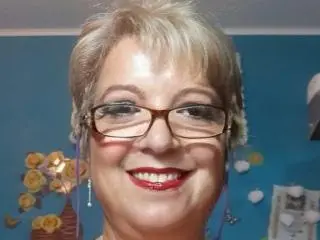Xlovecam Free Porn Cam of QueenPammy