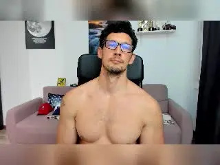 Xlovecam Live Sex of BrutusK