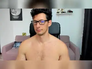 Xlovecam Private Sex Chat of BrutusK