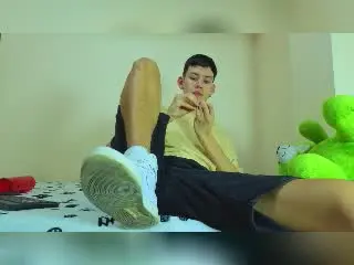 Xlovecam Best Webcam of JeanKarloLeone