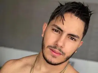 Xlovecam Adult Webcams of OwenPierce