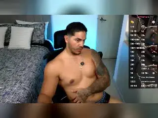 Xlovecam Adult Webcam of OwenPierce
