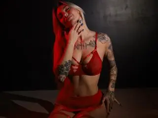 Xlovecam Free Live Porn of LexiLee