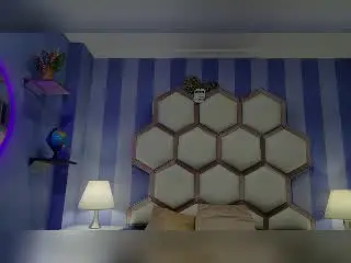 Xlovecam Sex Cam of LilithRossi