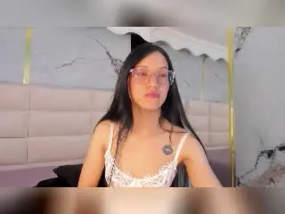 Xlovecam Adult Video Chat of SophieDelaney