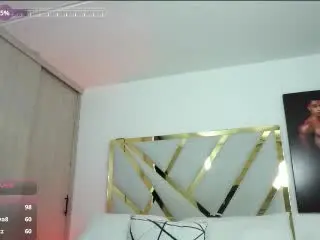 Xlovecam Sex Chat of DevinHunter