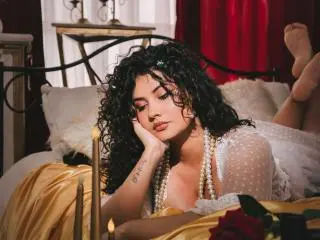 Xlovecam Live Sex Cam of CanelaLebrad