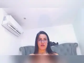 Xlovecam Live Sex Cam of AlanaHarris