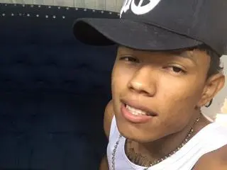 Xlovecam Watch Live Sex Cams of JuanmHata