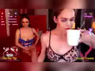 Xlovecam Free Porn Cam of TwoBombShell