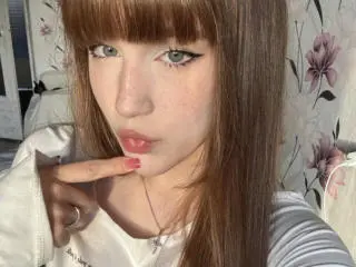 Xlovecam Watch Live Sex Cams of CorinaMakinster