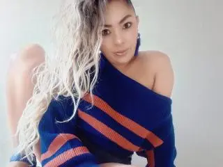 Xlovecam Private Sex Chat of KarenCurlyHair